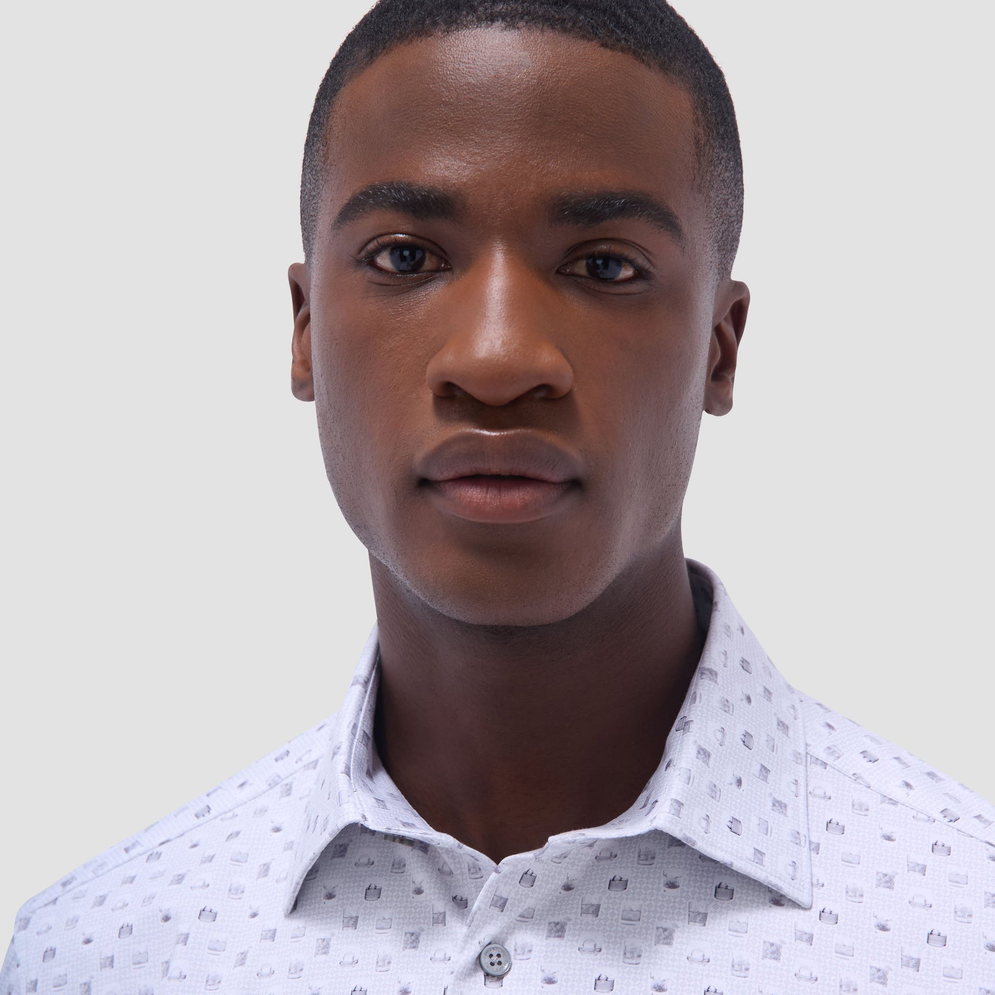 Bugatchi Miles Whiskey OoohCotton® Short-Sleeve Shirt Platinum