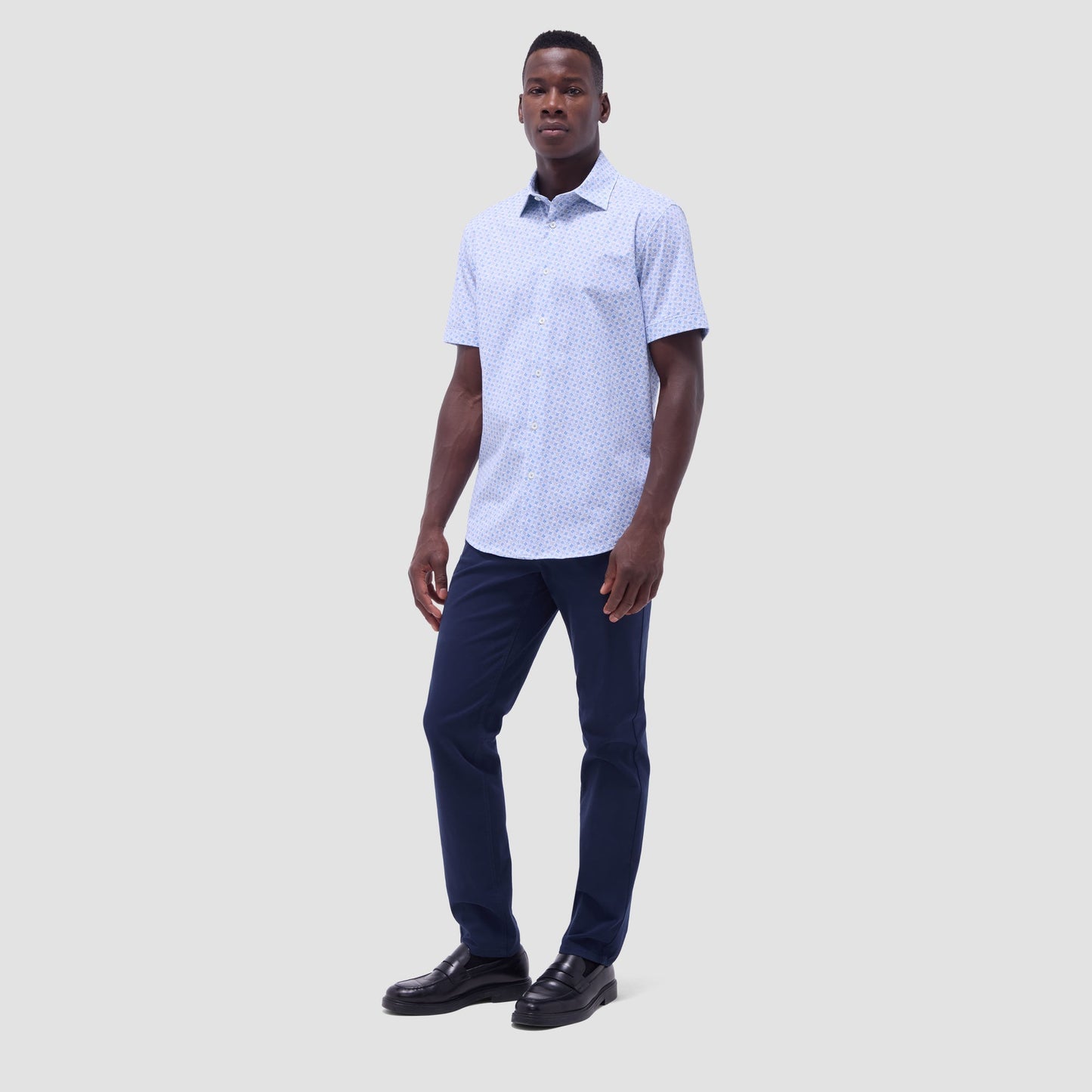 Bugatchi Miles Geometric OoohCotton® Short-Sleeve Shirt Air Blue