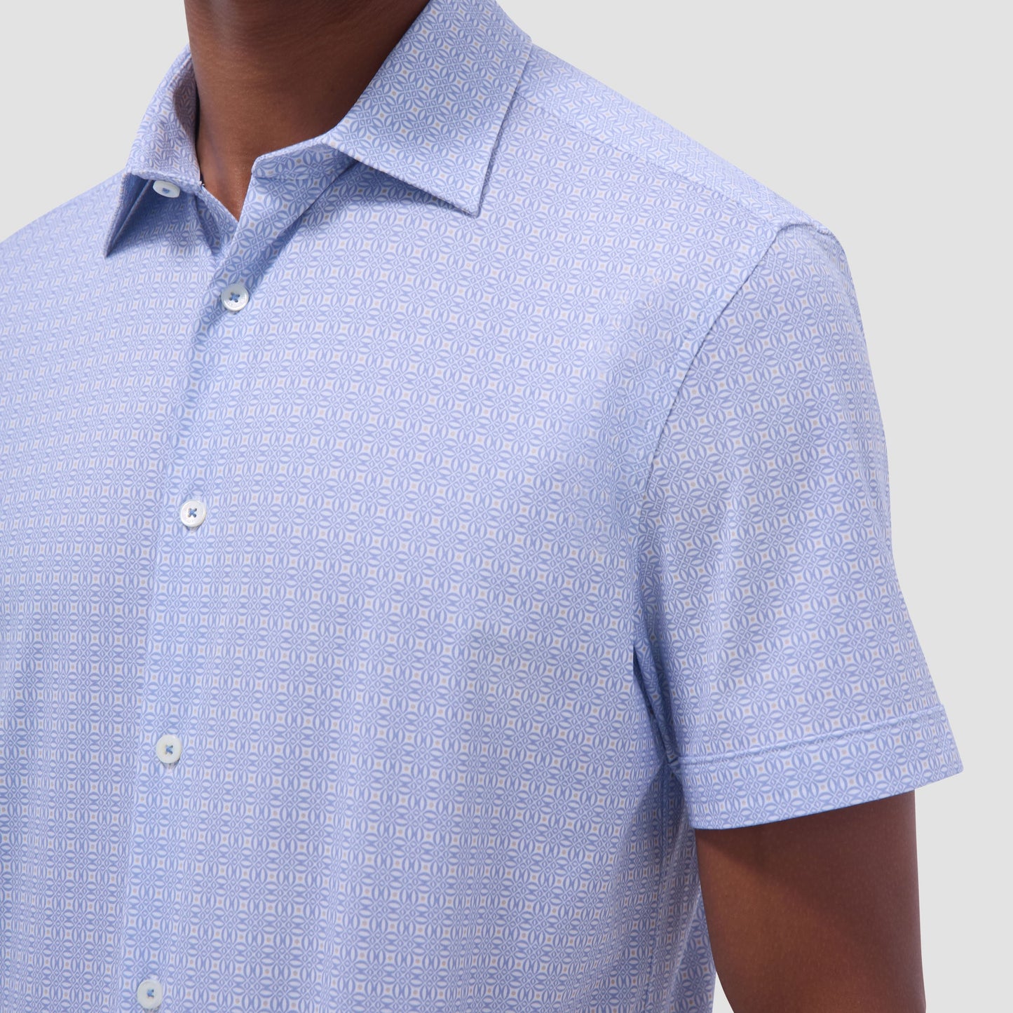 Bugatchi Miles Geometric OoohCotton® Short-Sleeve Shirt Air Blue