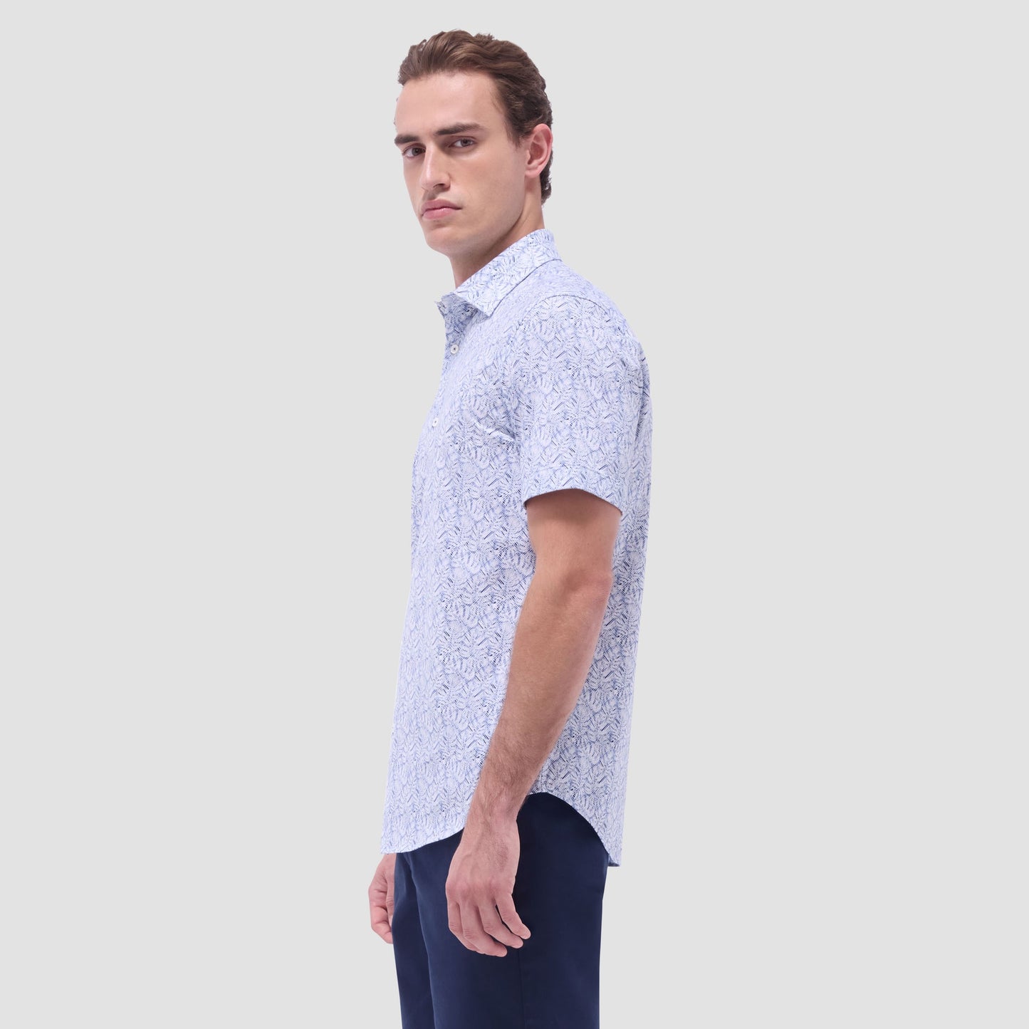 Bugatchi Miles Leaf Print OoohCotton® Short-Sleeve Shirt Navy