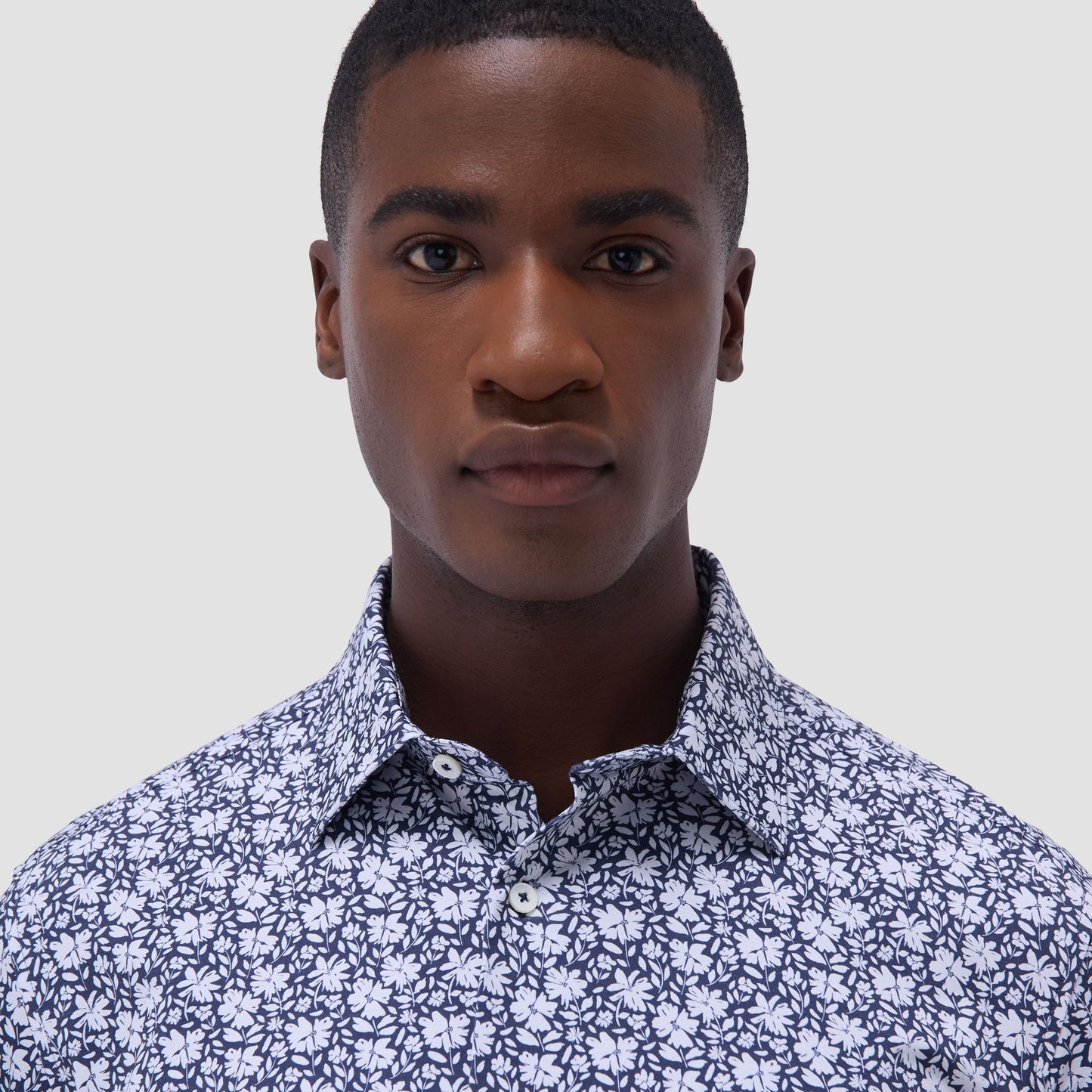 Bugatchi Miles Floral OoohCotton® Short-Sleeve Shirt Navy
