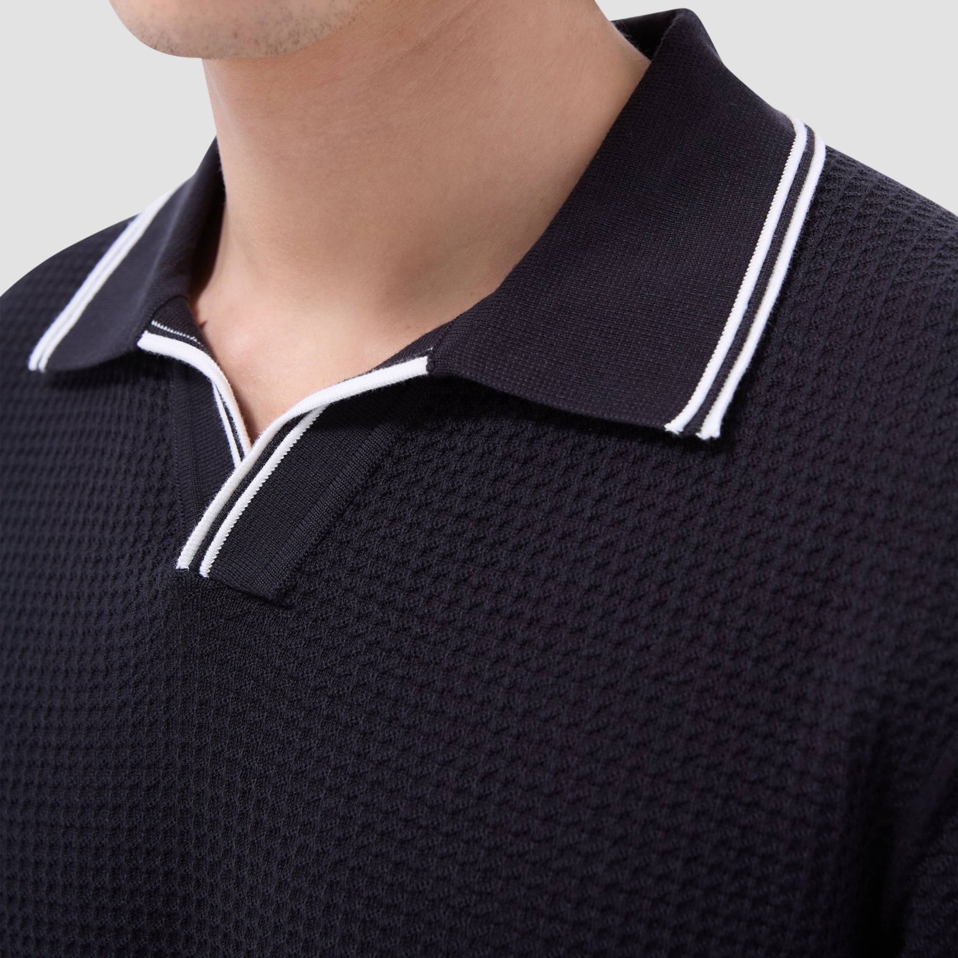 Bugatchi Seed Rib Short Sleeve Johnny Sweater Black