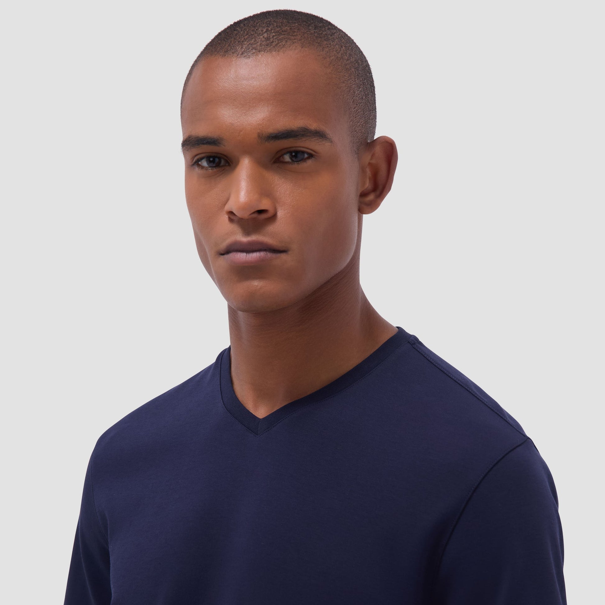 Bugatchi Holden V-Neck T-Shirt Navy