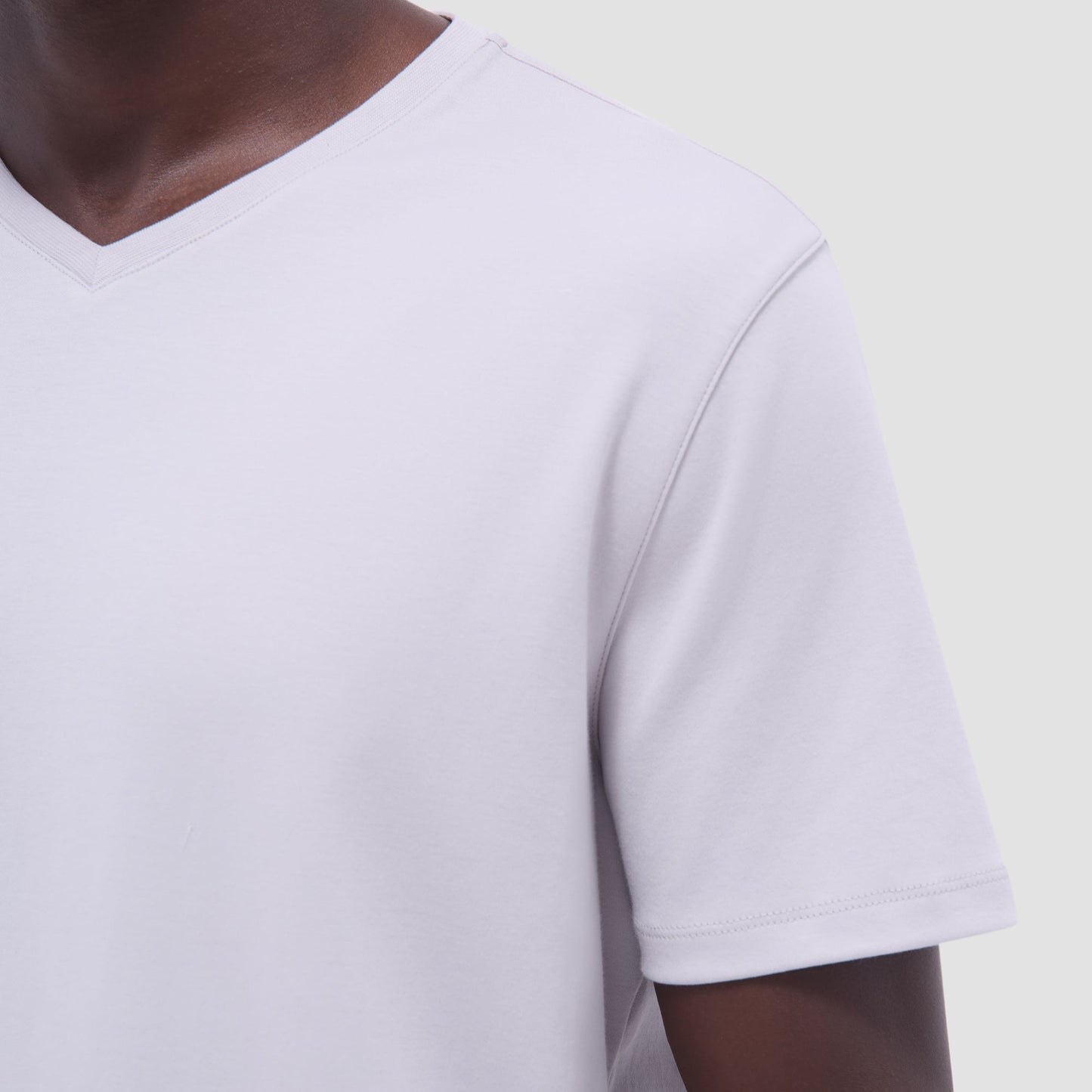 Bugatchi Holden V-Neck T-Shirt Platinum