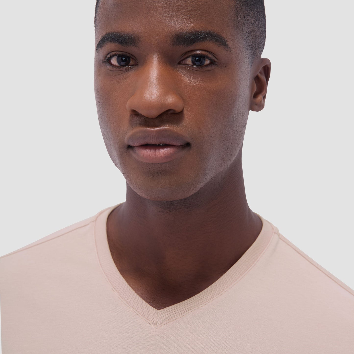 Bugatchi Holden V-Neck T-Shirt Sand