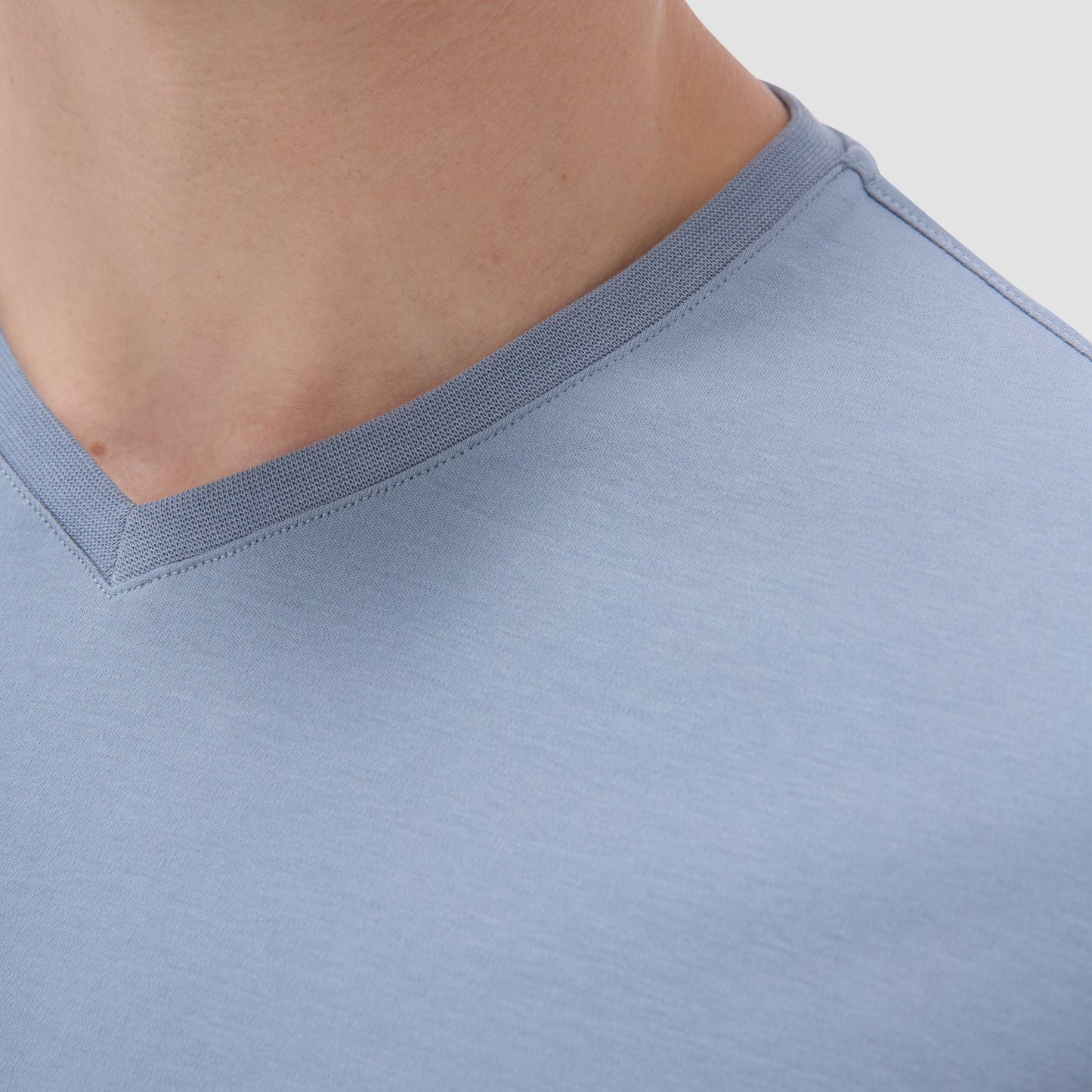 Bugatchi Holden V-Neck T-Shirt Shark
