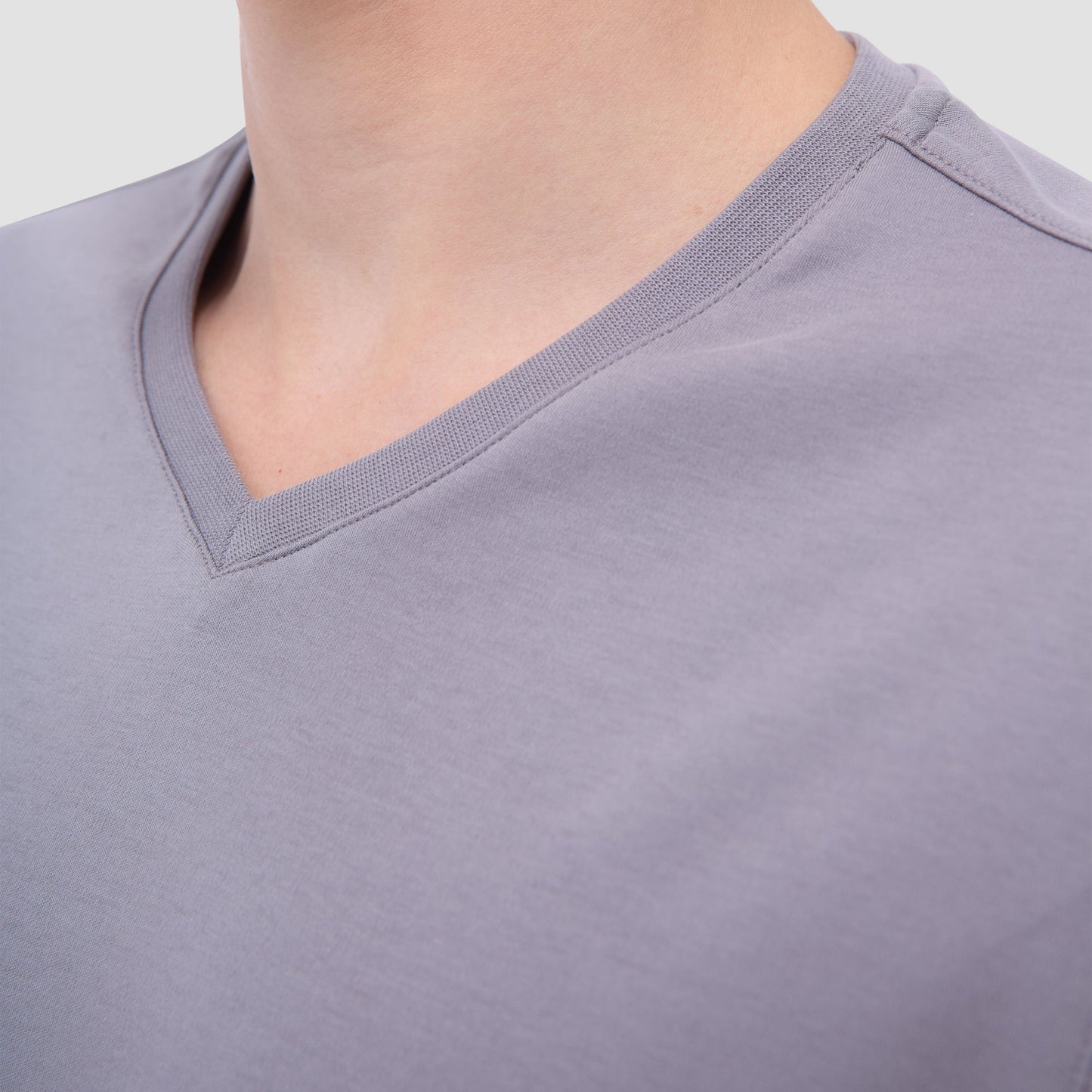 Bugatchi Holden V-Neck T-Shirt Zinc