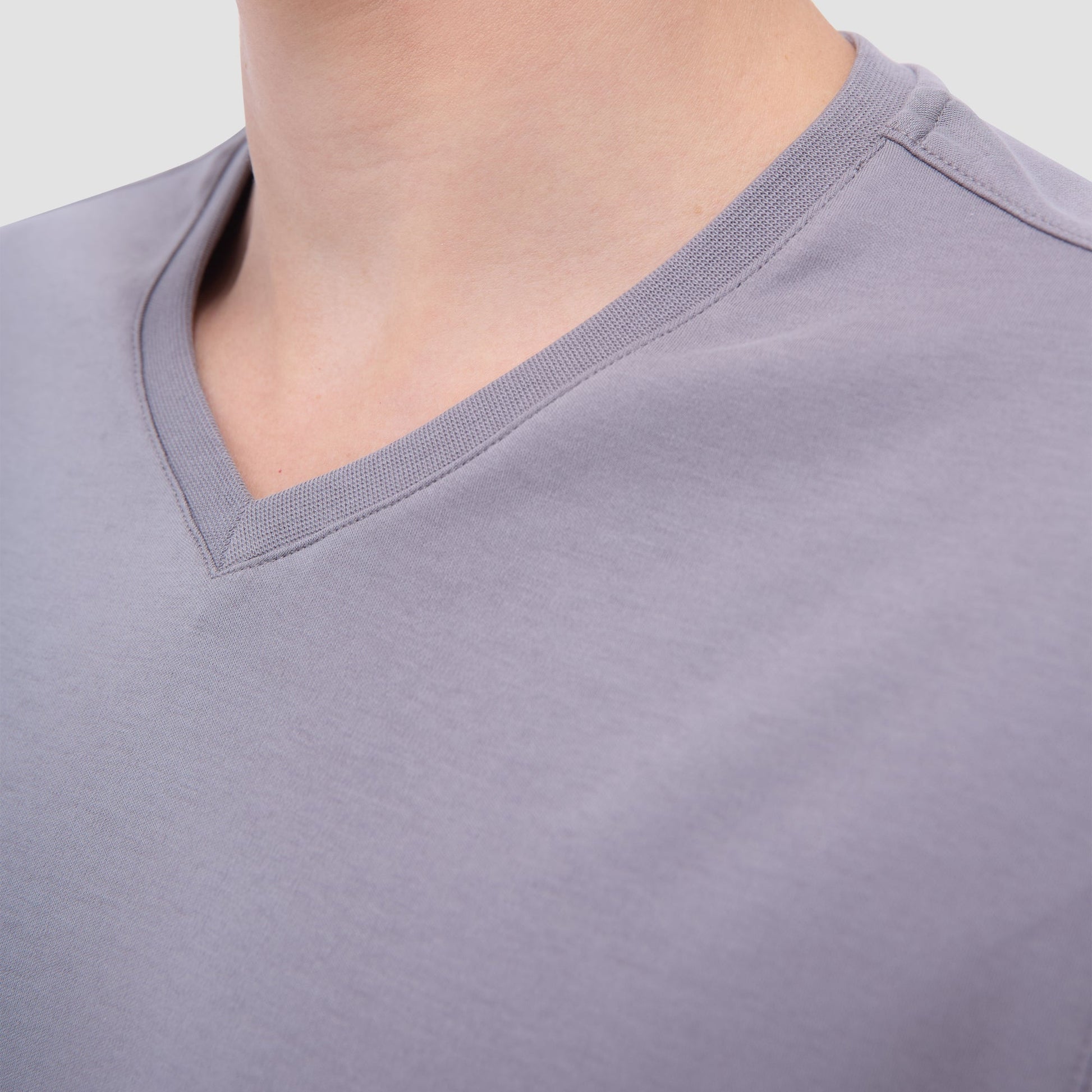 Bugatchi Holden V-Neck T-Shirt Zinc
