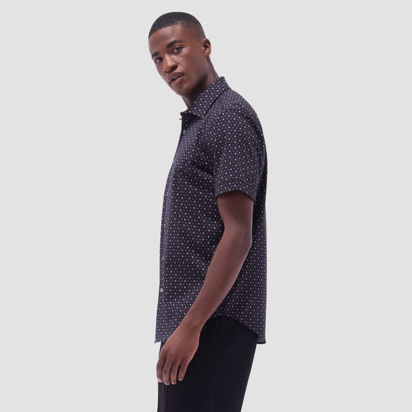 Bugatchi Miles Floral OoohCotton® Short-Sleeve Shirt Black