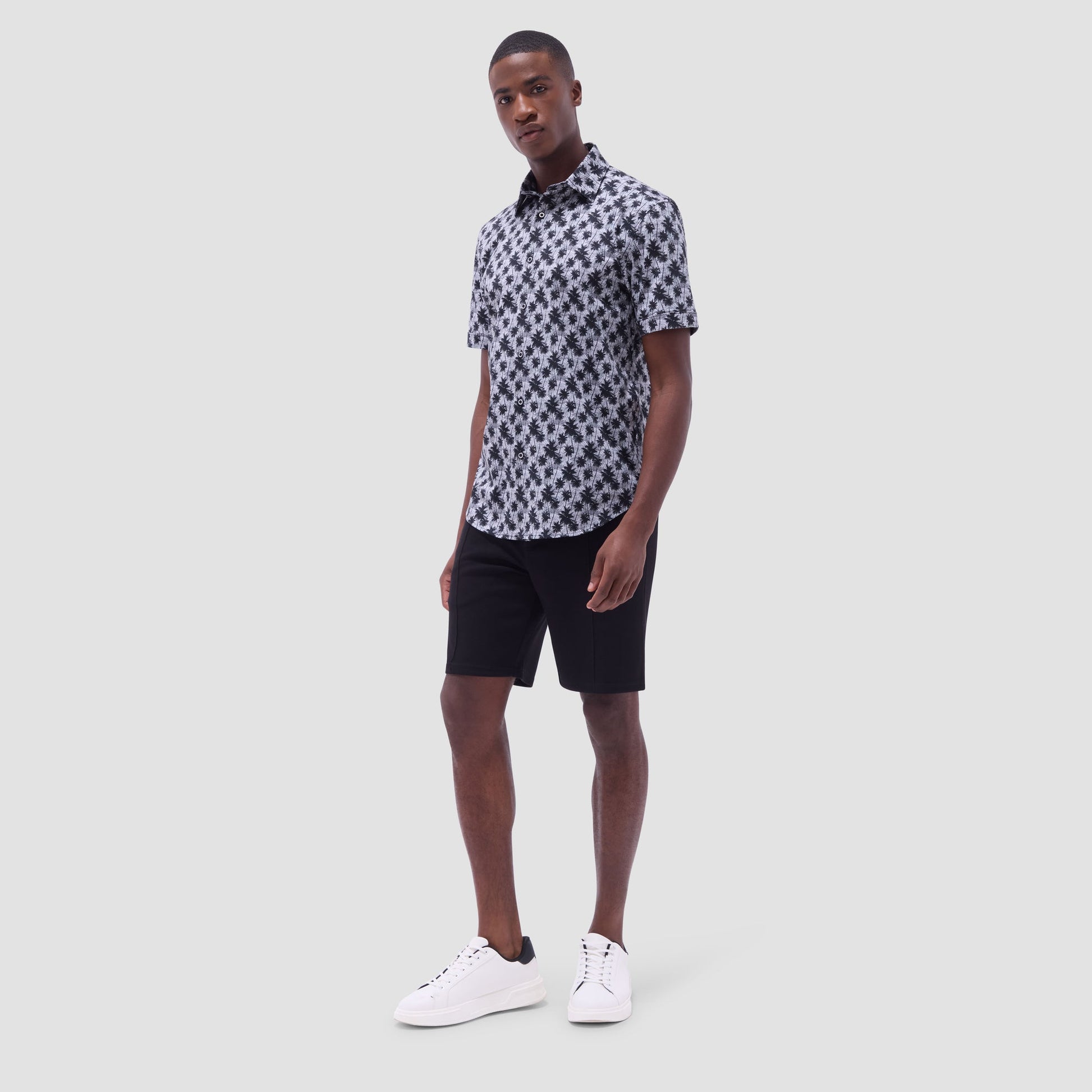 Bugatchi Miles Palm Tree OoohCotton® Short-Sleeve Shirt Black