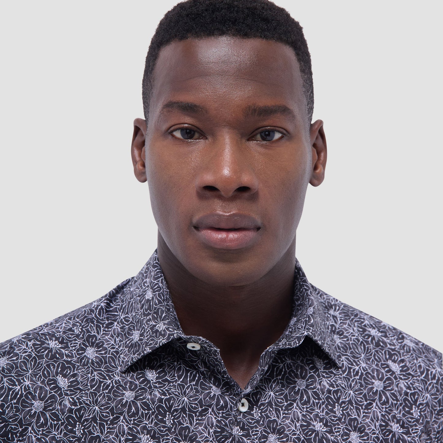 Bugatchi Miles Floral OoohCotton® Short-Sleeve Shirt Black