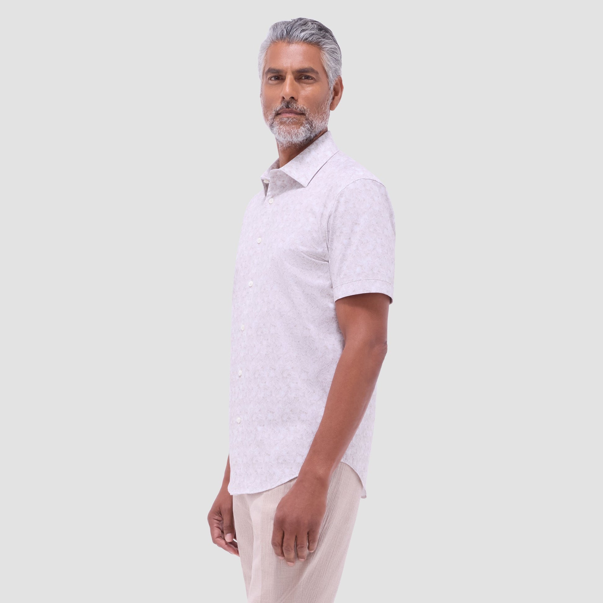 Bugatchi Miles Floral OoohCotton® Short-Sleeve Shirt Sand
