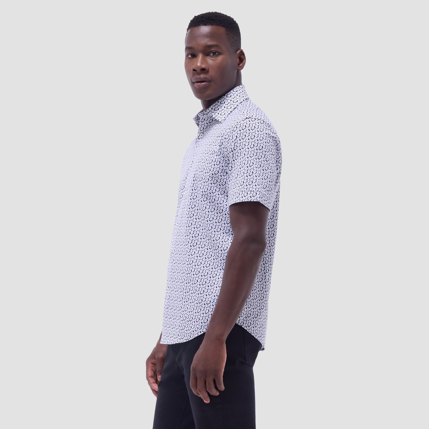 Bugatchi Miles Floral OoohCotton® Short-Sleeve Shirt Black