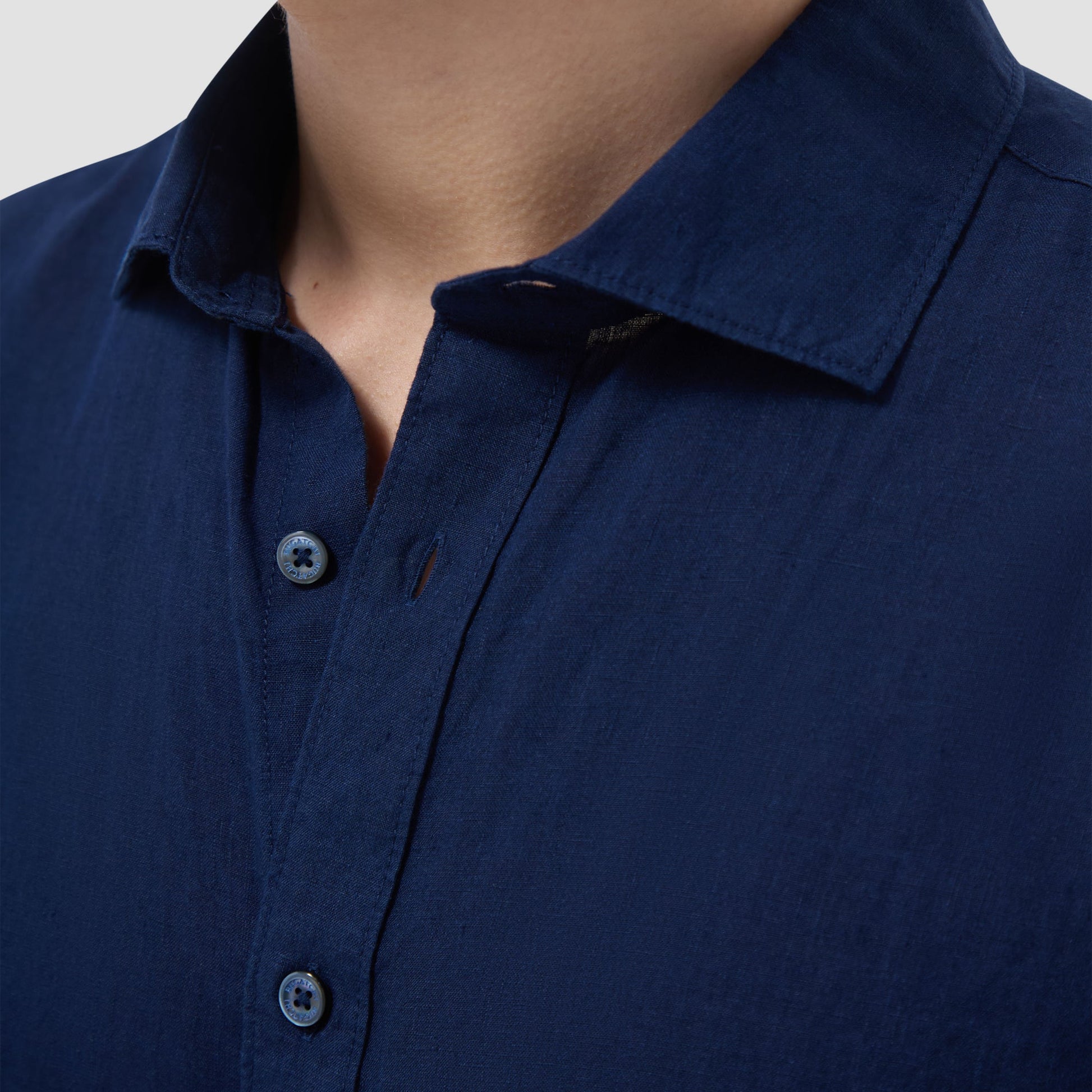 Bugatchi Axel Solid Linen Shirt Navy