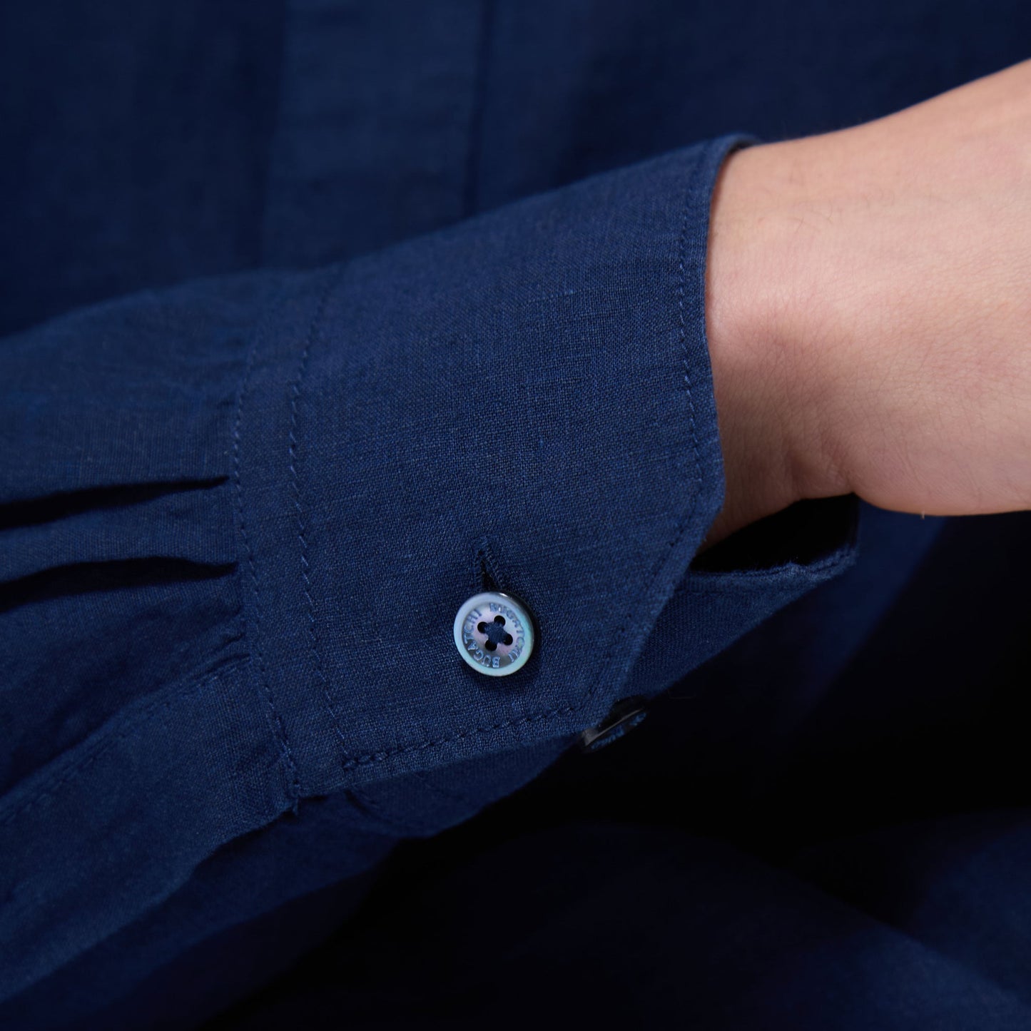 Bugatchi Axel Solid Linen Shirt Navy