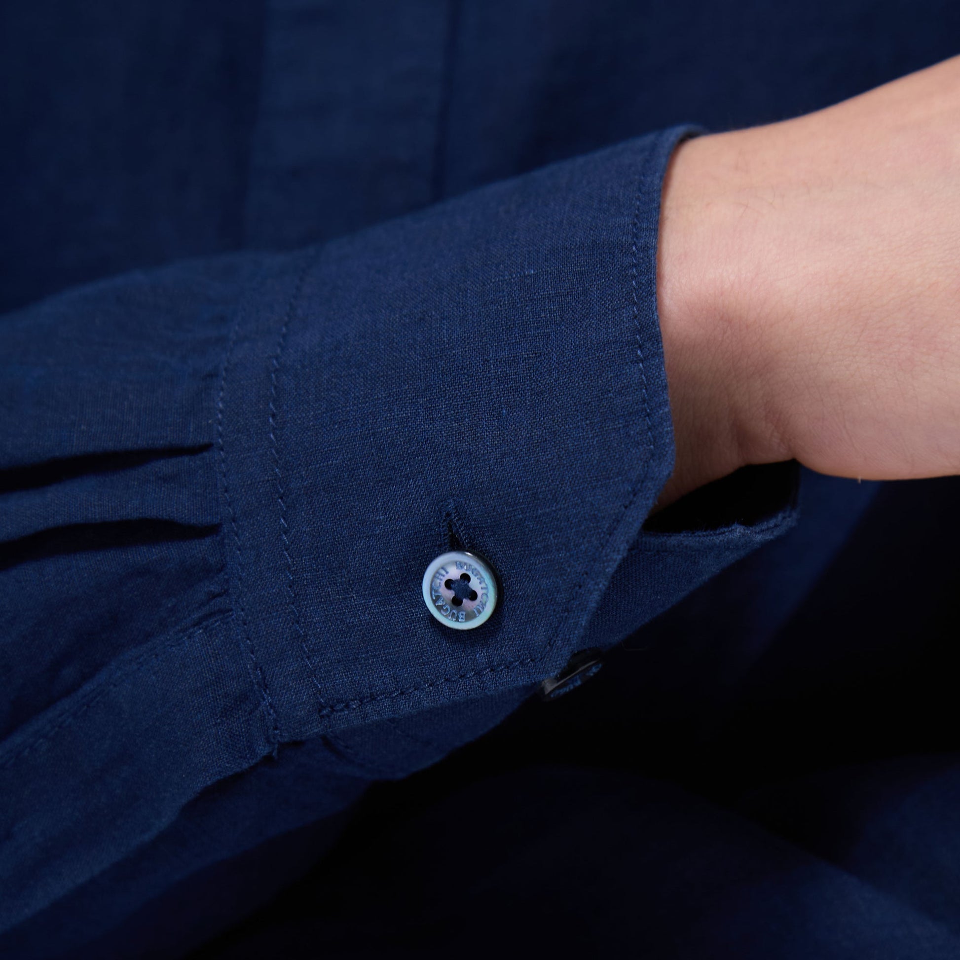 Bugatchi Axel Solid Linen Shirt Navy