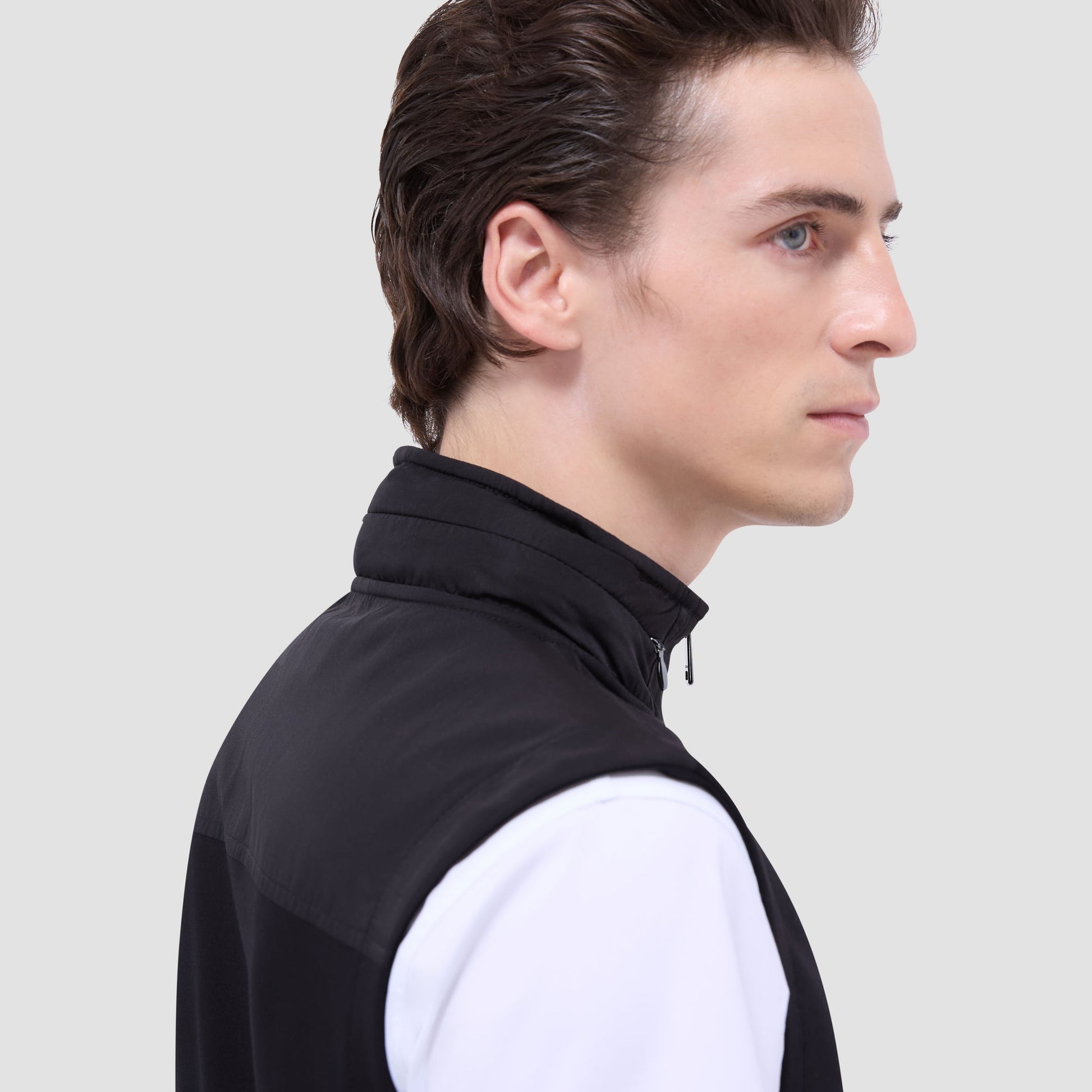 Bugatchi Soft Touch™ Solid Vest With Hood Black