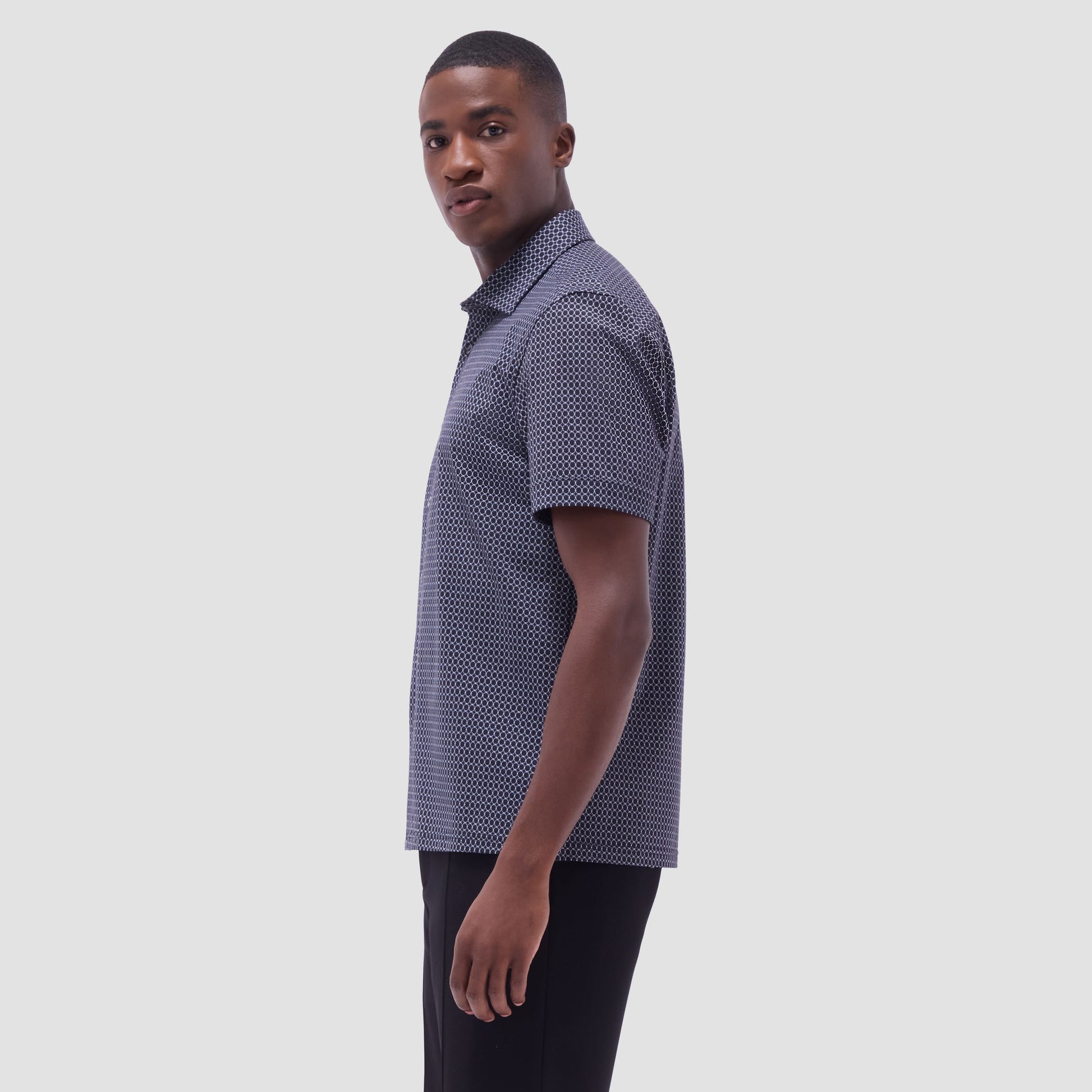 Bugatchi Milo Geometric Hexagon OoohCotton® Short-Sleeve Shirt Black