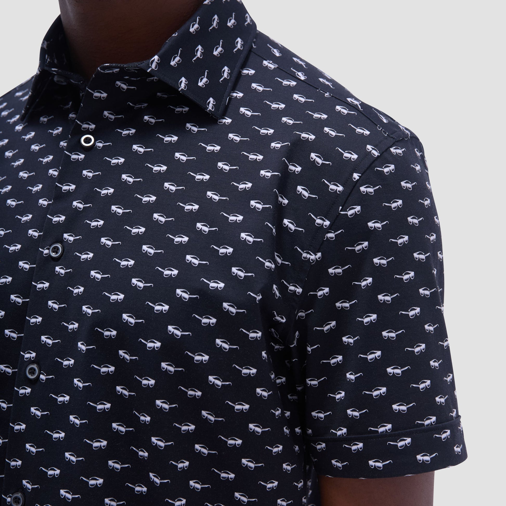Bugatchi Milo Sunglasses OoohCotton® Short-Sleeve Shirt Black