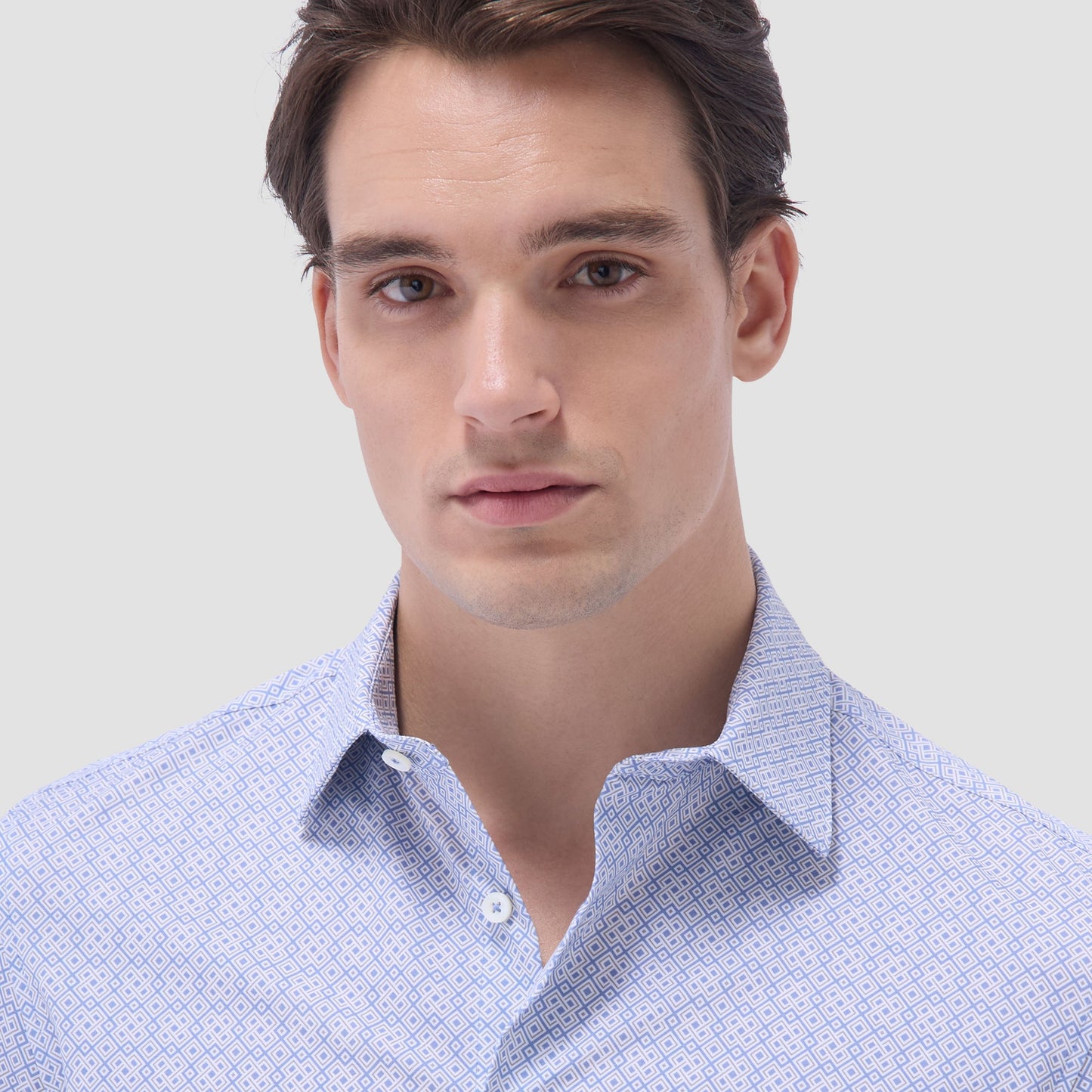 Bugatchi Milo Geometric OoohCotton® Short-Sleeve Shirt Air Blue