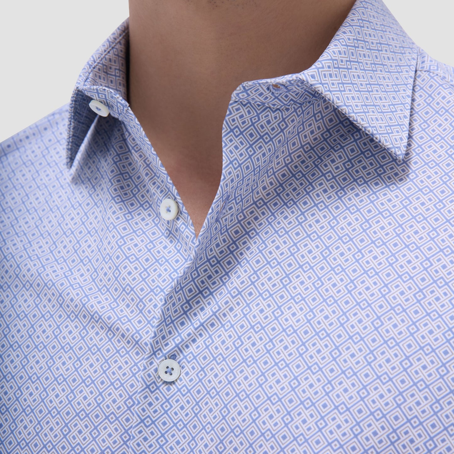 Bugatchi Milo Geometric OoohCotton® Short-Sleeve Shirt Air Blue
