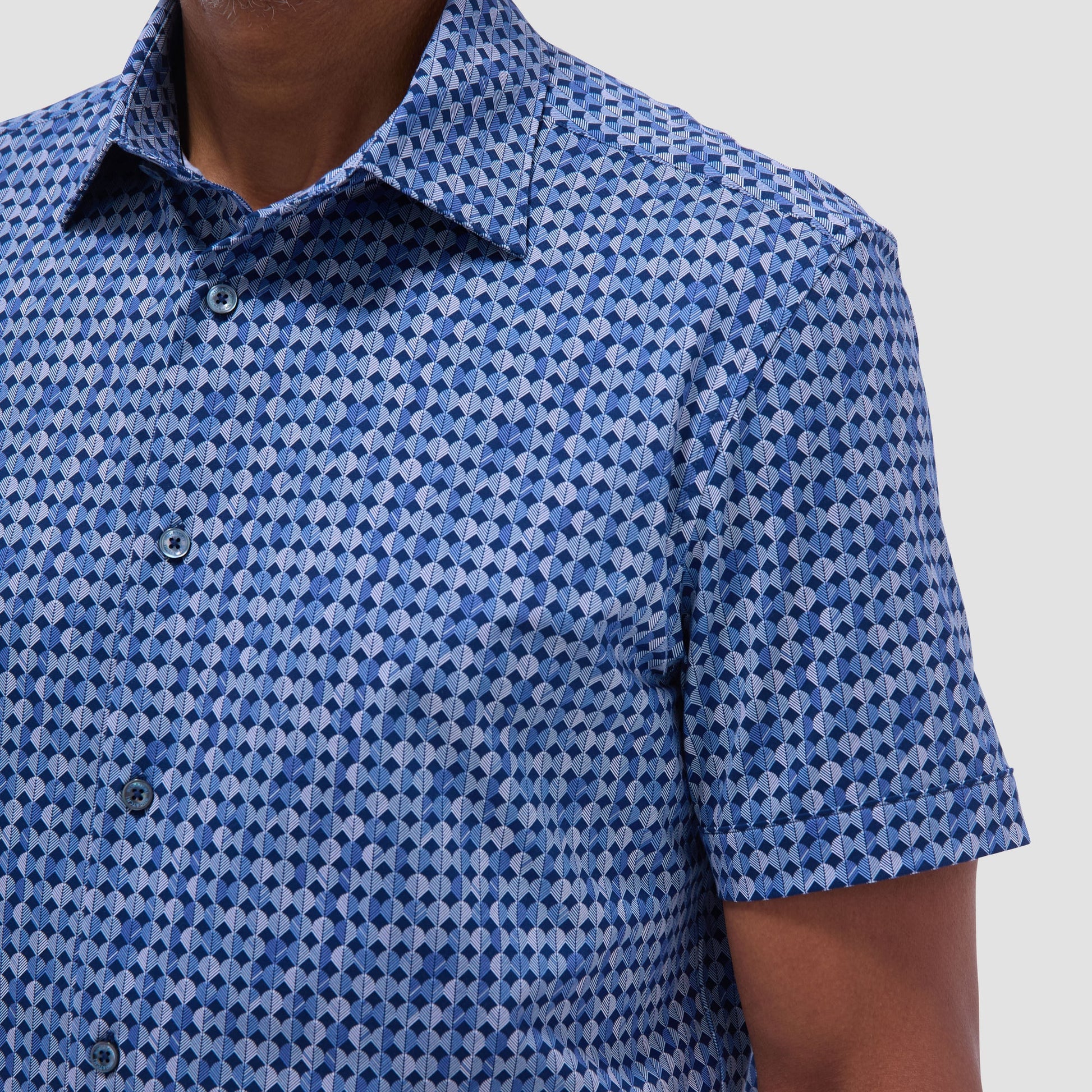 Bugatchi Miles Geometric OoohCotton® Short-Sleeve Shirt Night Blue