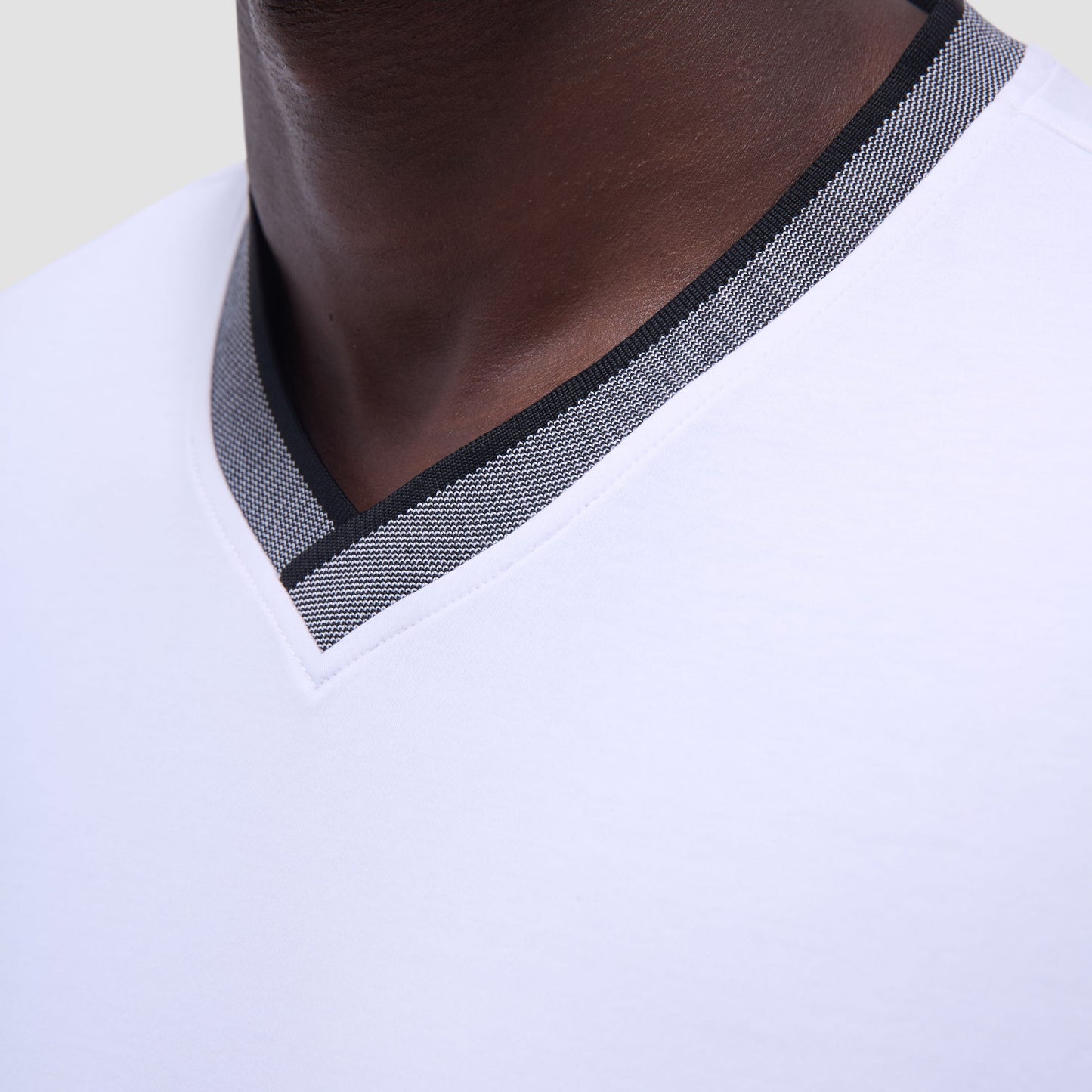 Bugatchi Solid Crew Neck T-Shirt White