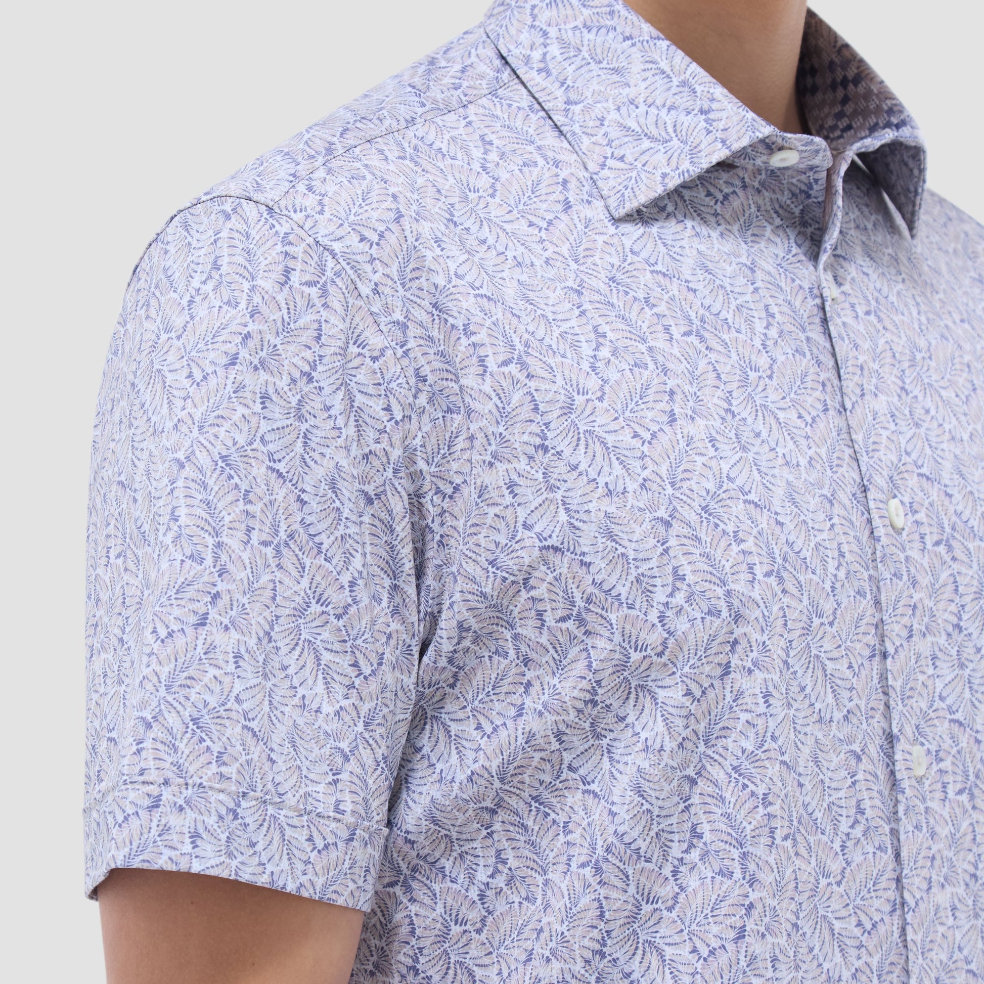 Bugatchi Myron Double-Sided Leaf & Check OoohCotton® Short-Sleeve Shirt Almond