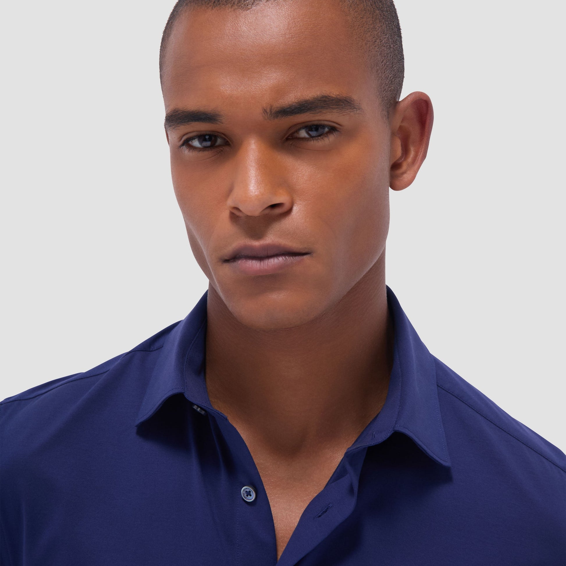Bugatchi Miles Solid OoohCotton® Short Sleeve Shirt Navy